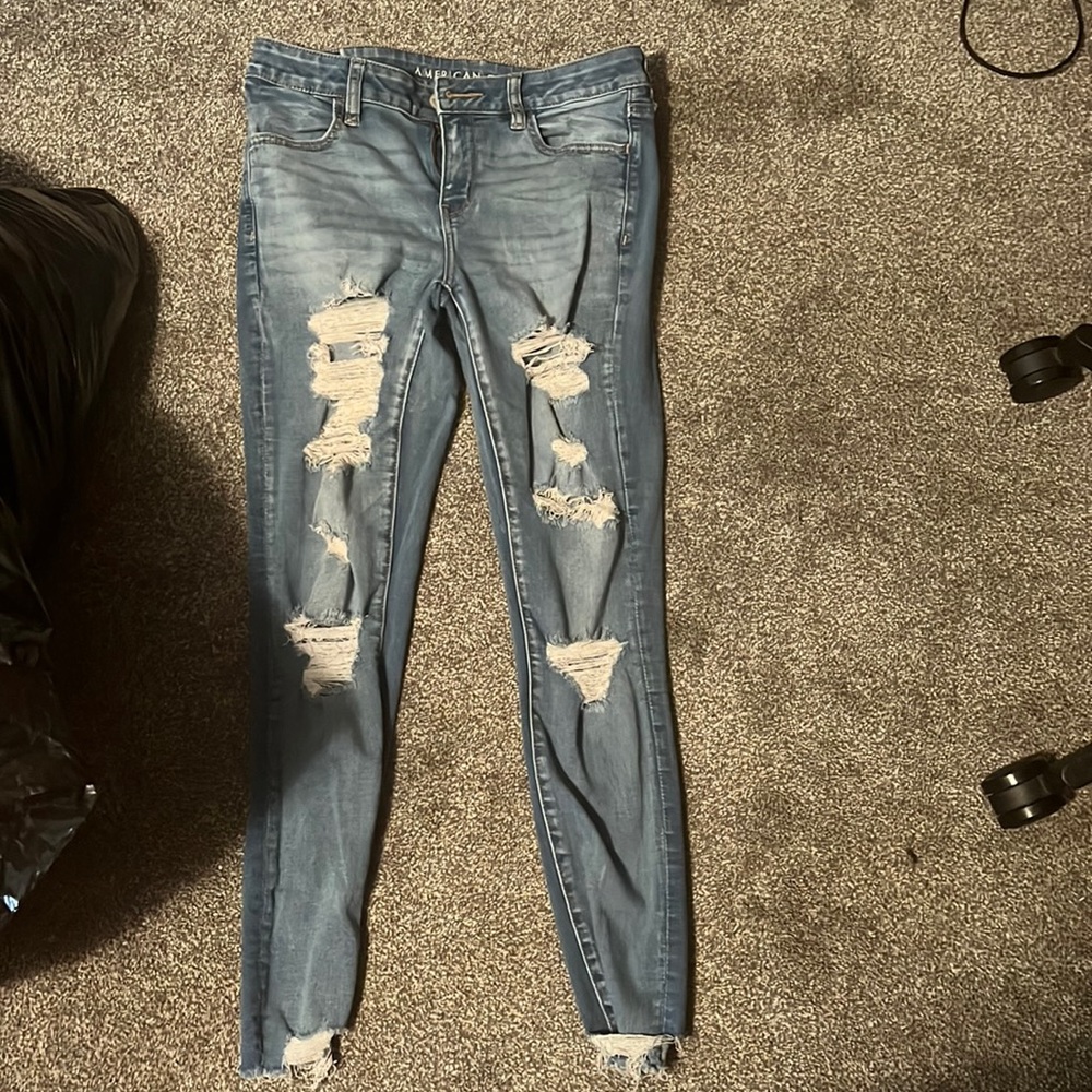 Jeans American eagle size 8 worn a couple times very comfy